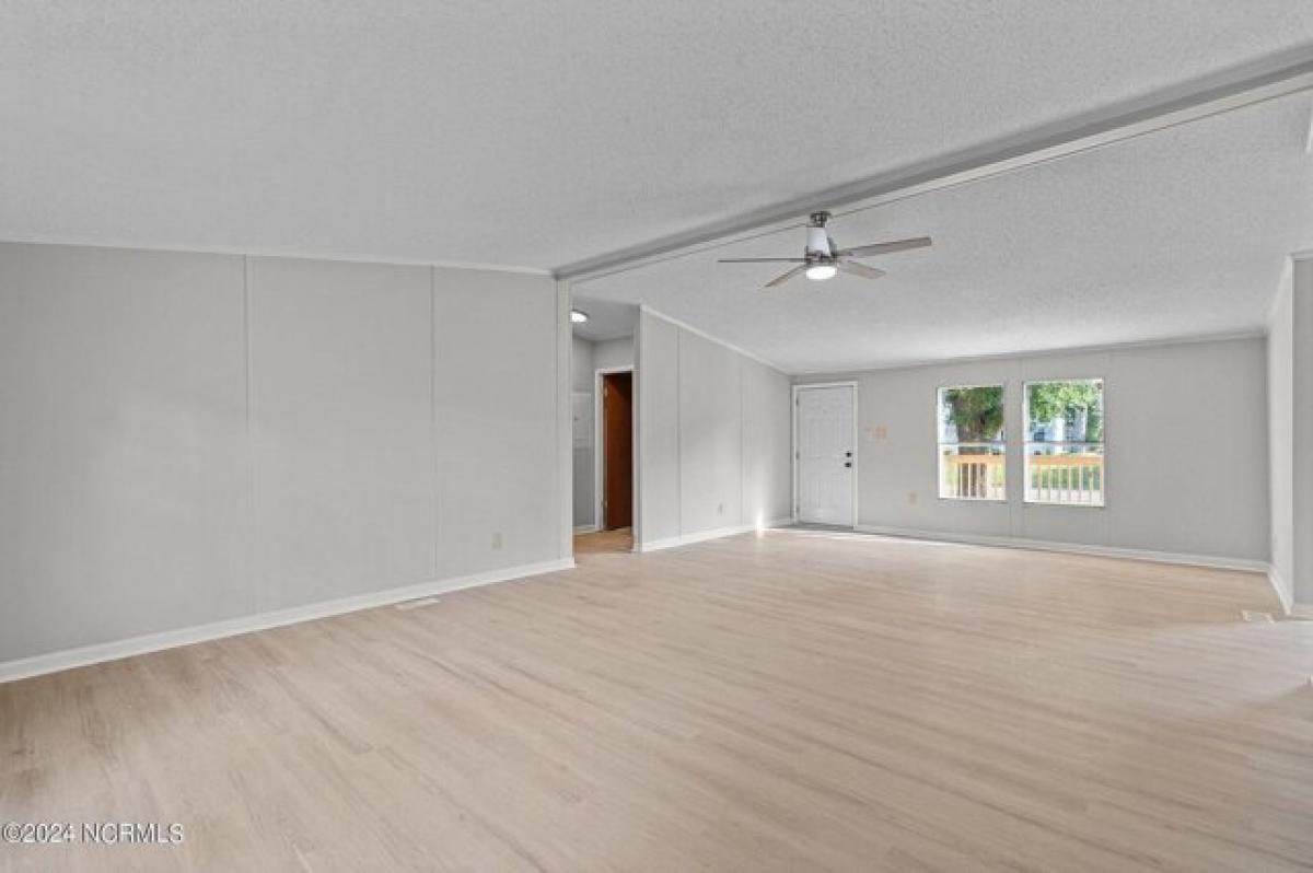 Picture of Home For Sale in Supply, North Carolina, United States