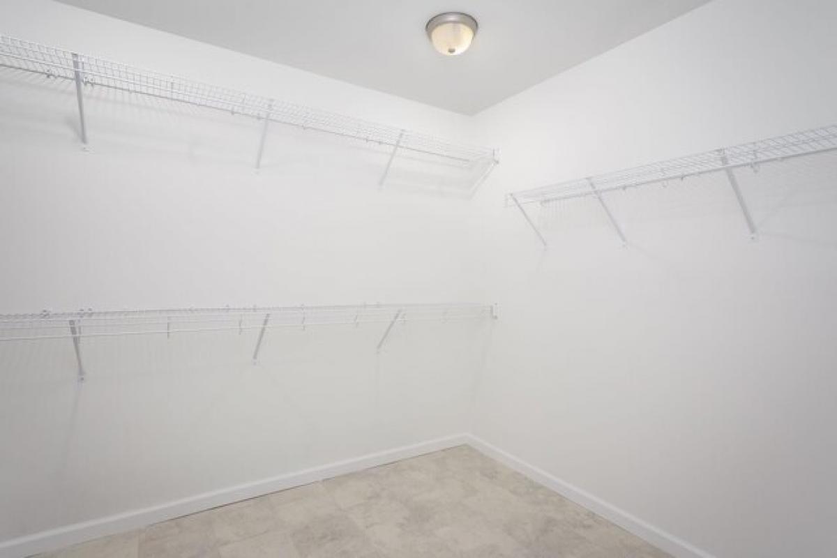 Picture of Home For Sale in Killen, Alabama, United States