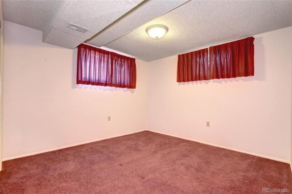 Picture of Home For Sale in Lakewood, Colorado, United States