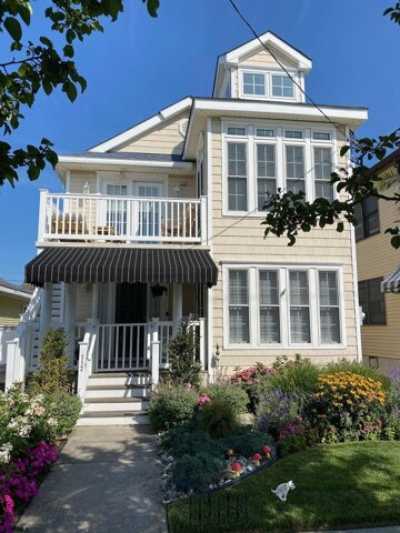 Home For Sale in Ocean City, New Jersey