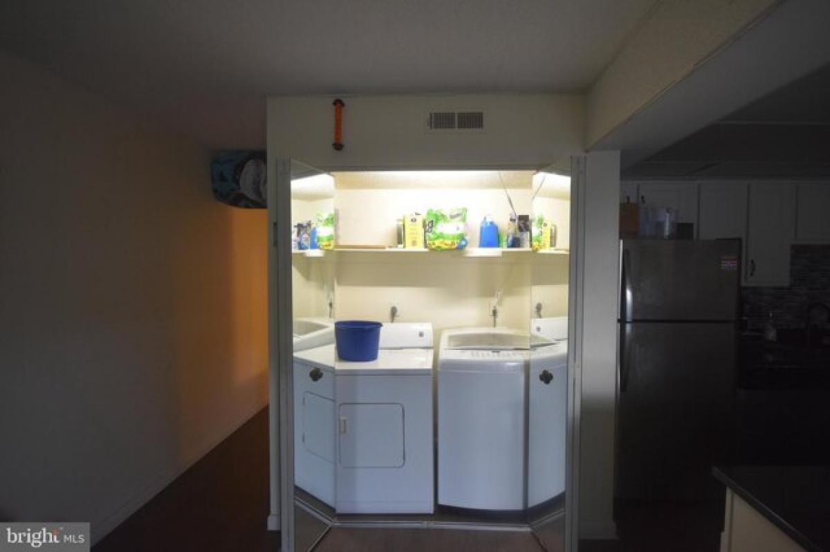 Picture of Home For Sale in Ocean City, Maryland, United States