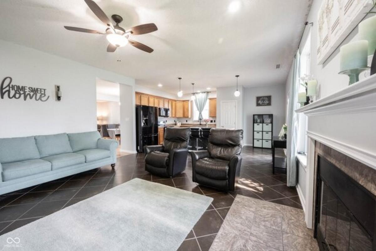 Picture of Home For Sale in Noblesville, Indiana, United States