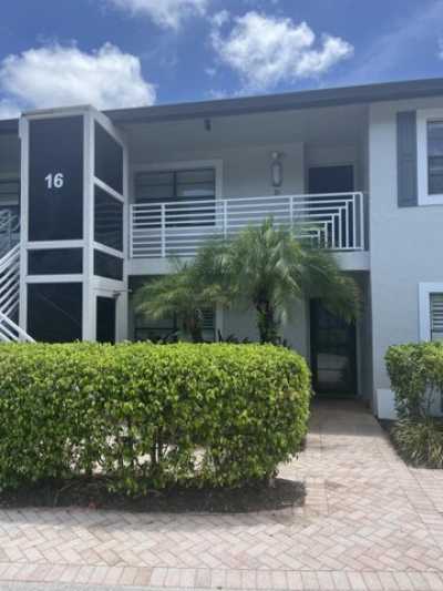 Home For Rent in Boynton Beach, Florida