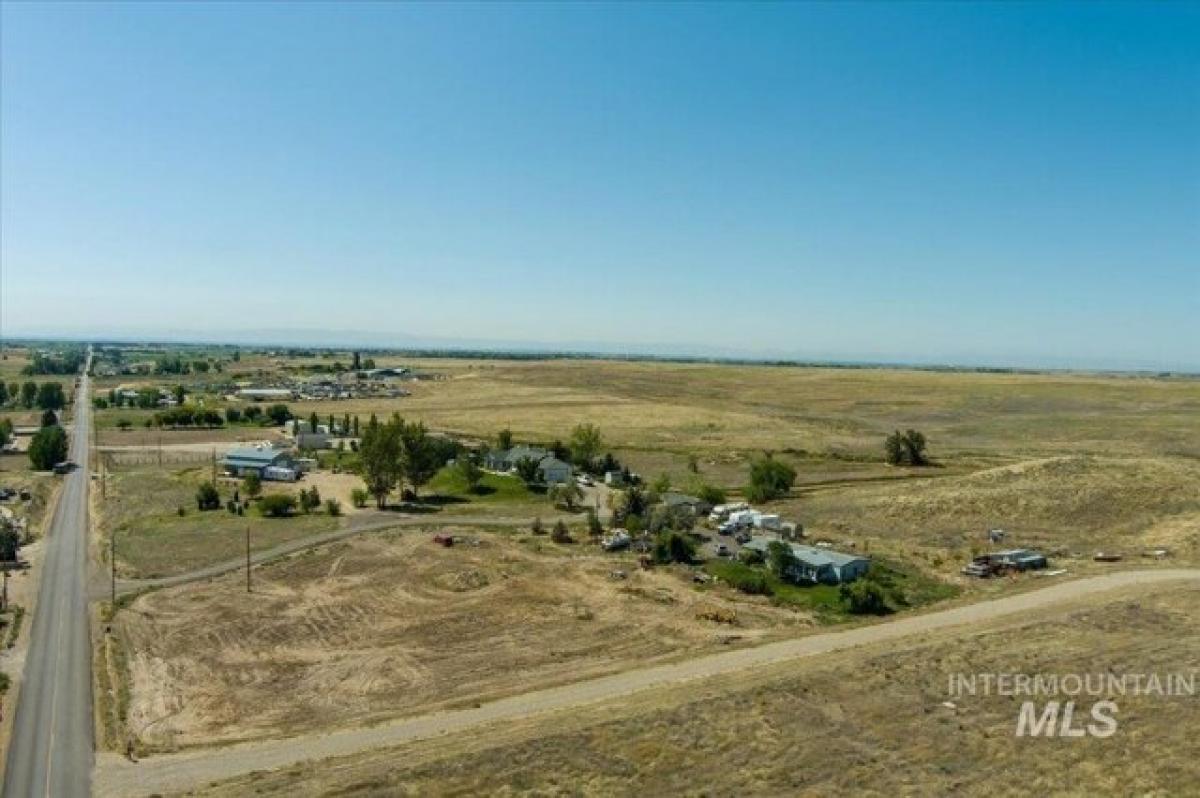 Picture of Home For Sale in Caldwell, Idaho, United States