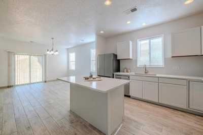 Home For Sale in Los Lunas, New Mexico