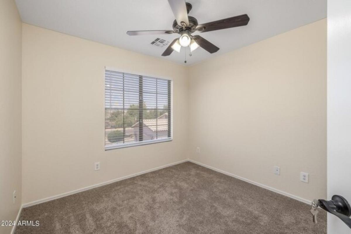 Picture of Home For Sale in Chandler, Arizona, United States