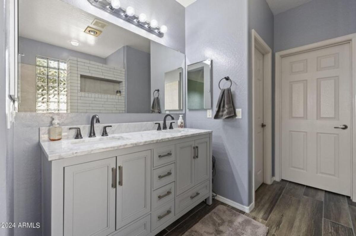 Picture of Home For Sale in Prescott Valley, Arizona, United States