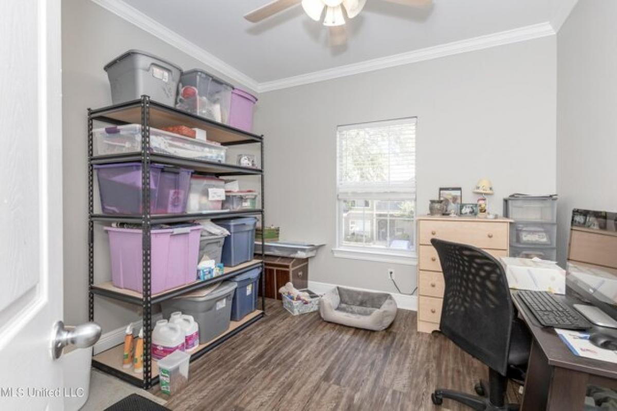 Picture of Home For Sale in Ocean Springs, Mississippi, United States