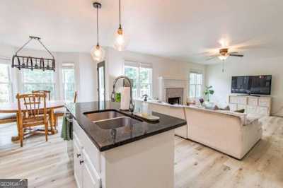 Home For Sale in Powder Springs, Georgia