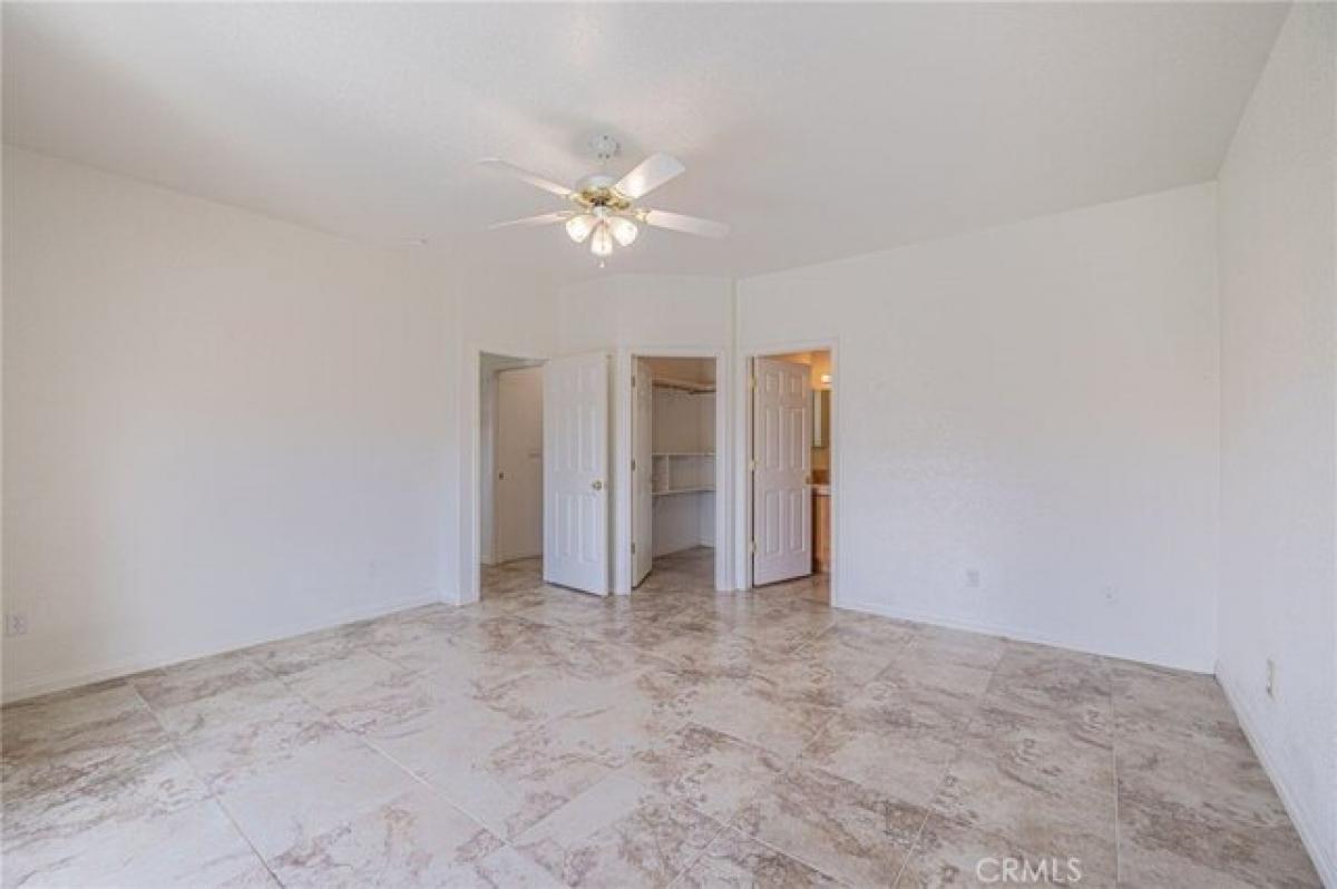 Picture of Home For Sale in California City, California, United States