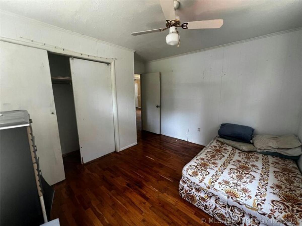 Picture of Home For Sale in Grove, Oklahoma, United States