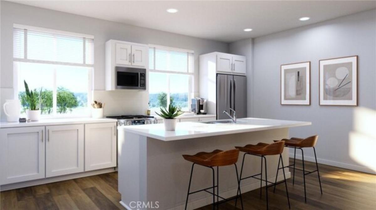 Picture of Home For Sale in Anaheim, California, United States