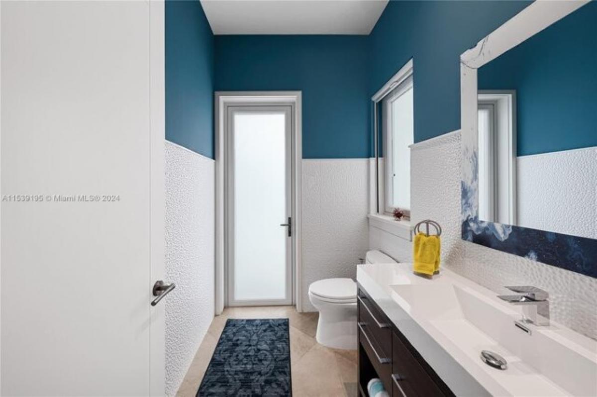 Picture of Home For Sale in Weston, Florida, United States