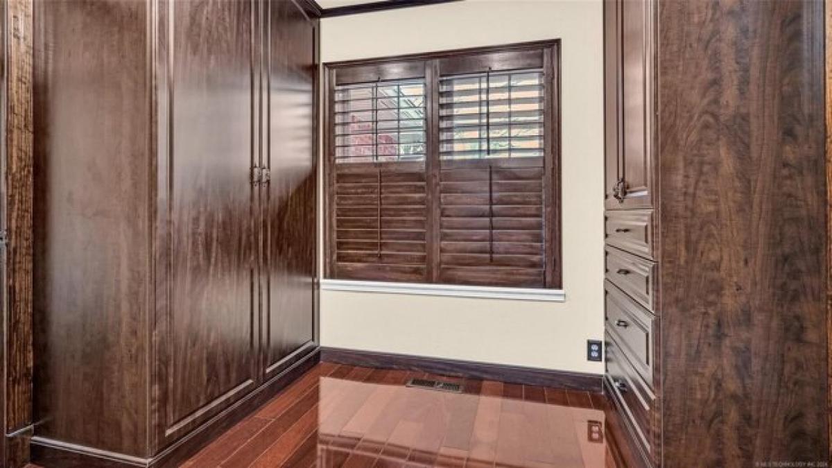 Picture of Home For Sale in Ardmore, Oklahoma, United States