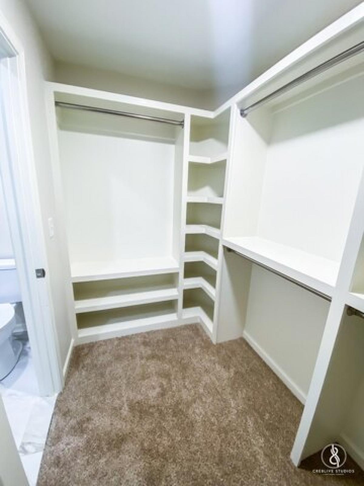 Picture of Home For Sale in Mount Pleasant, Tennessee, United States