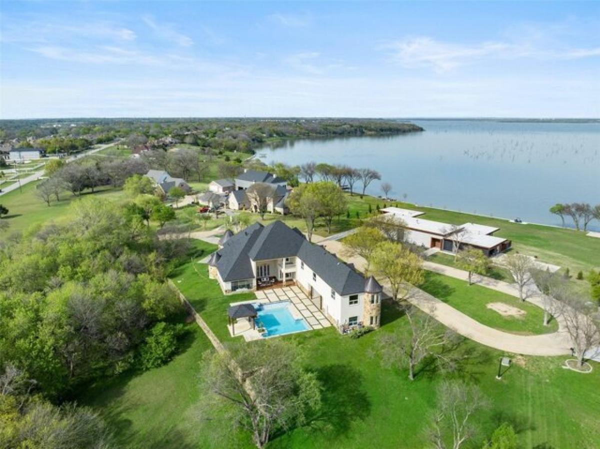 Picture of Home For Sale in Rowlett, Texas, United States
