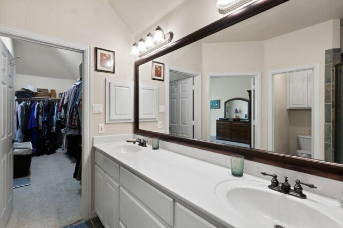 Picture of Home For Sale in Decatur, Texas, United States