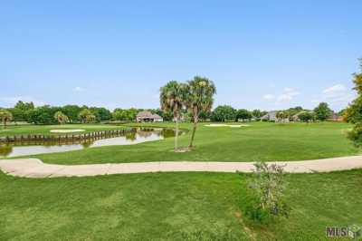 Home For Sale in Gonzales, Louisiana