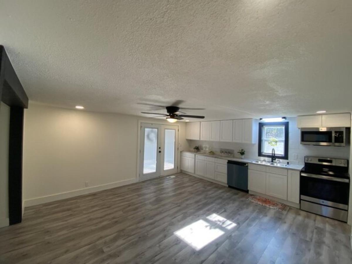 Picture of Home For Sale in Afton, Oklahoma, United States