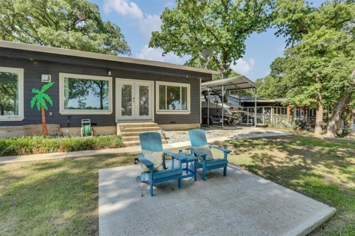Picture of Home For Sale in Azle, Texas, United States