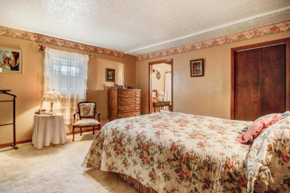 Picture of Home For Sale in Sugar Grove, Ohio, United States