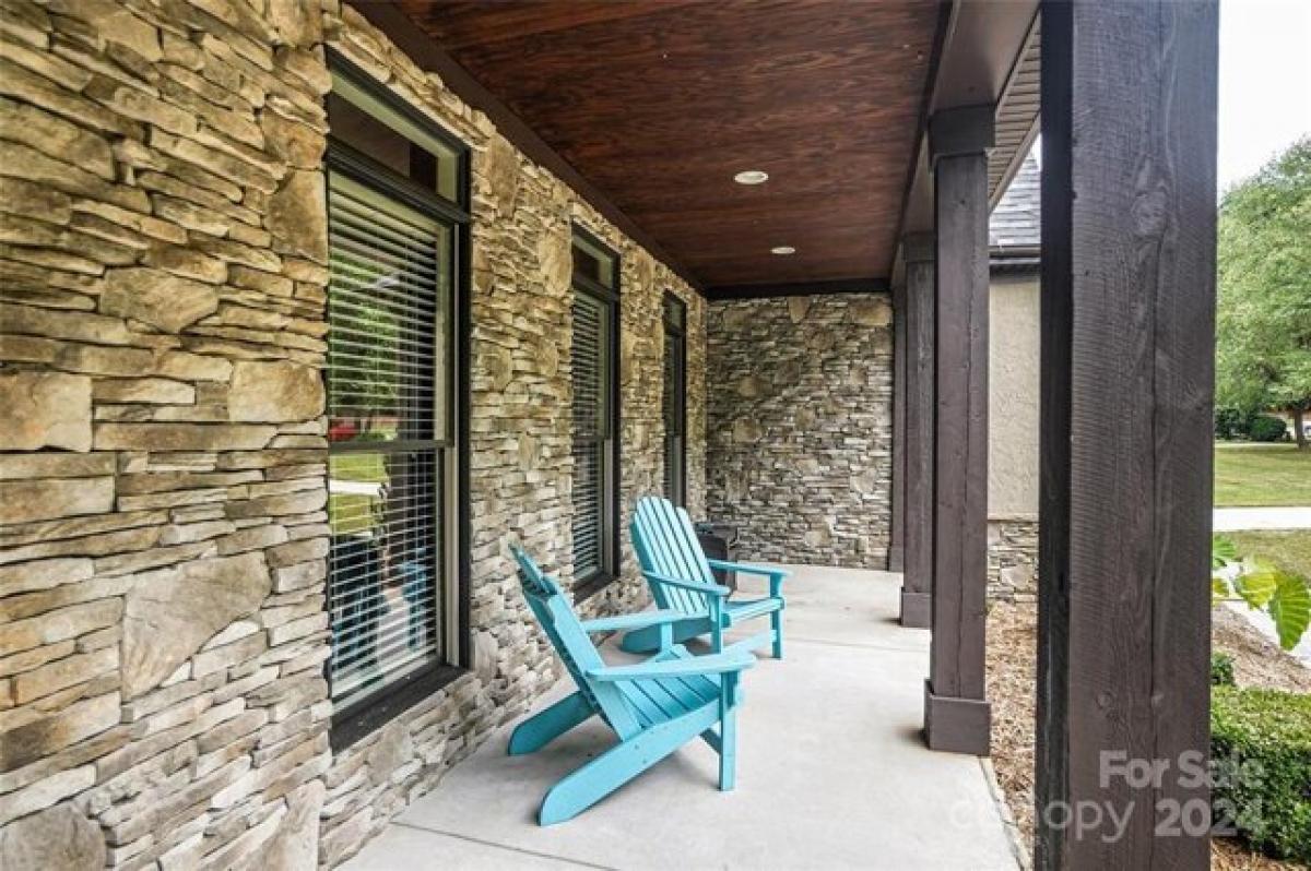 Picture of Home For Sale in Denver, North Carolina, United States