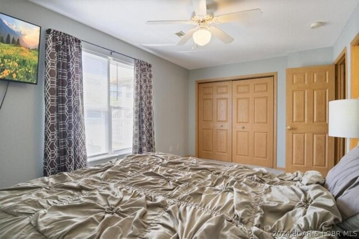 Picture of Home For Sale in Osage Beach, Missouri, United States