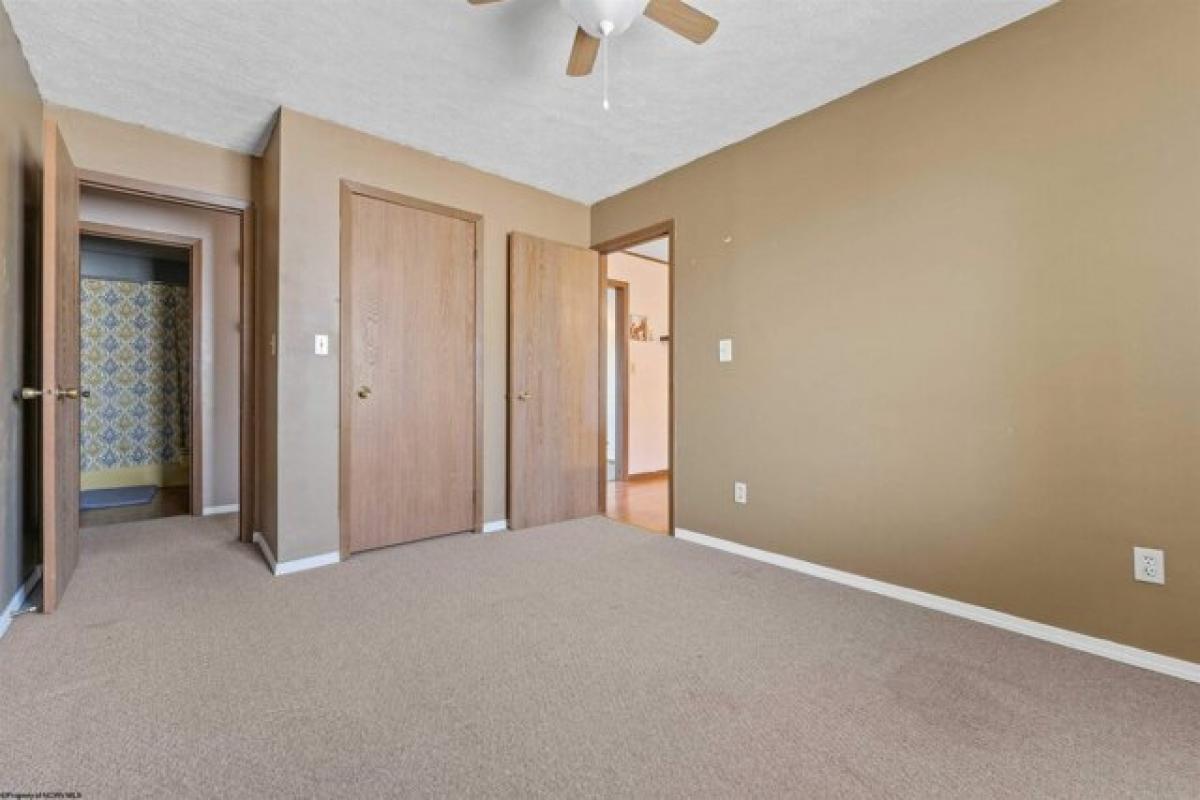 Picture of Home For Sale in Morgantown, West Virginia, United States