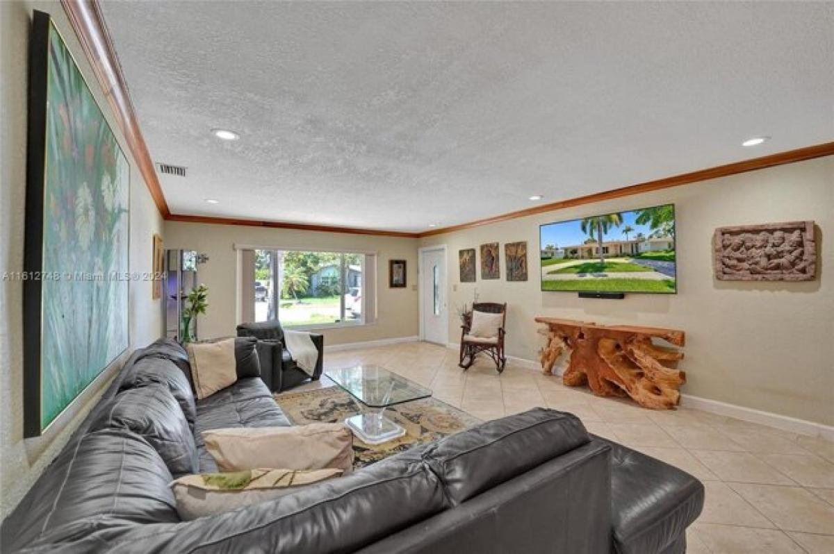 Picture of Home For Sale in Dania Beach, Florida, United States