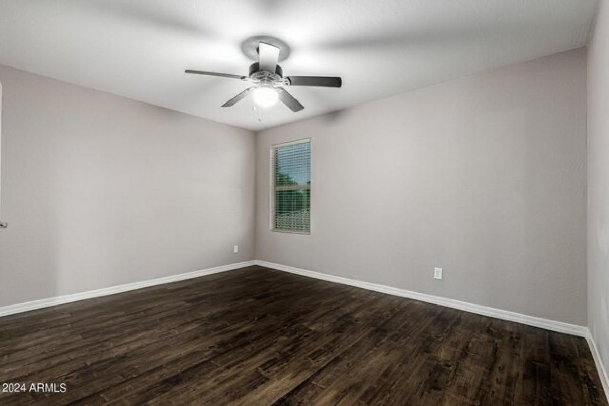 Picture of Home For Sale in Goodyear, Arizona, United States