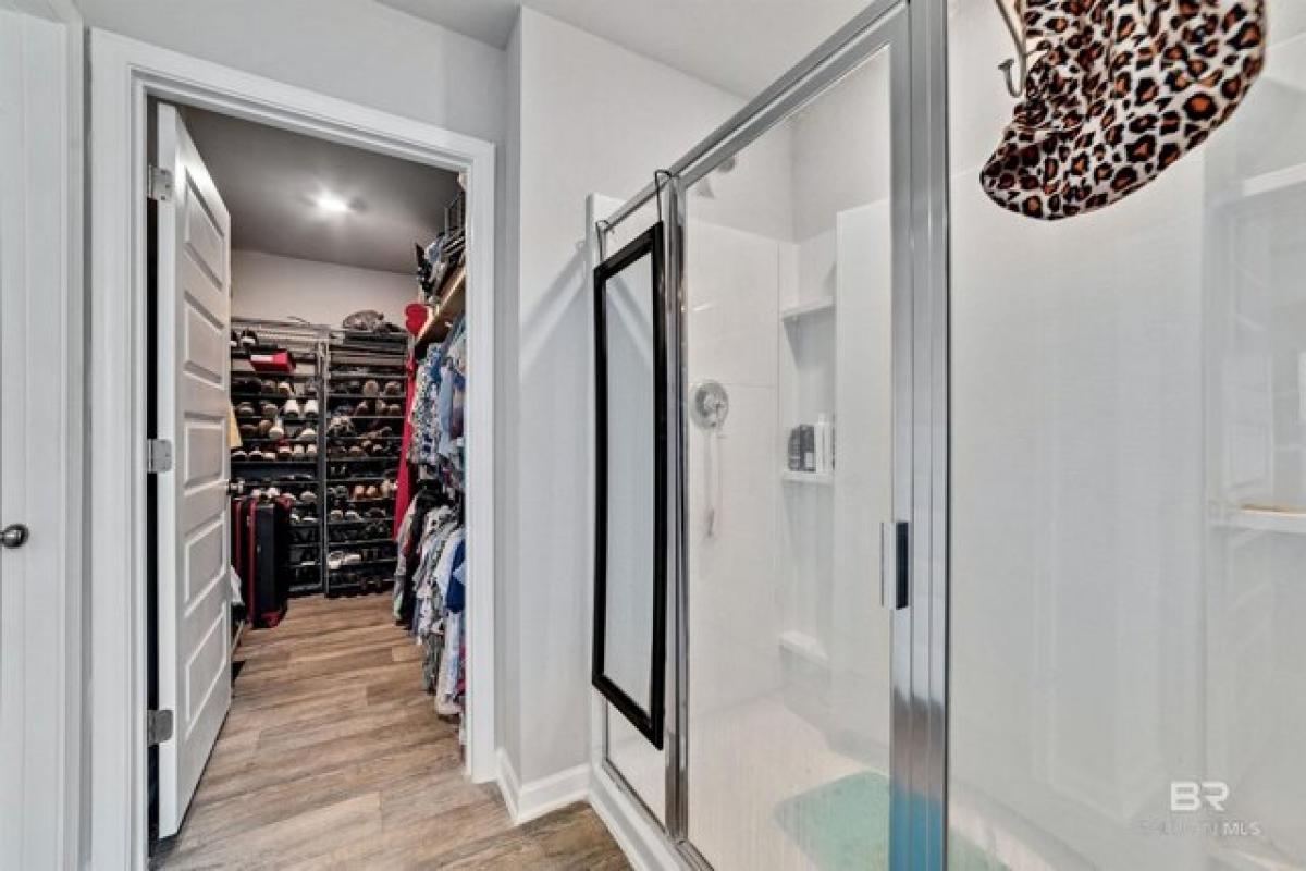 Picture of Home For Sale in Foley, Alabama, United States