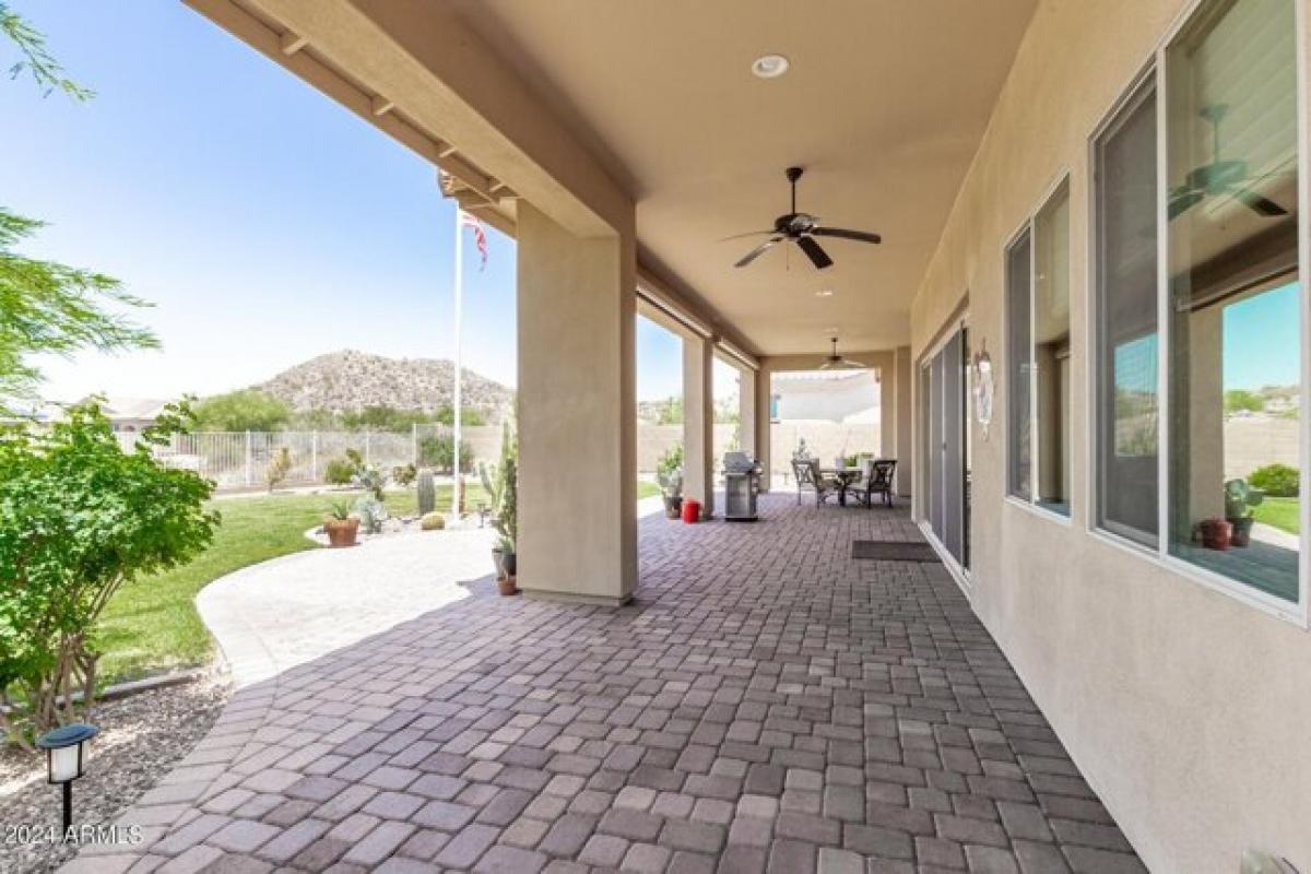 Picture of Home For Sale in Goodyear, Arizona, United States