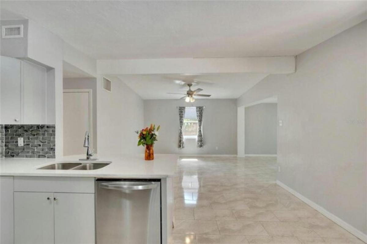 Picture of Home For Sale in Pinellas Park, Florida, United States