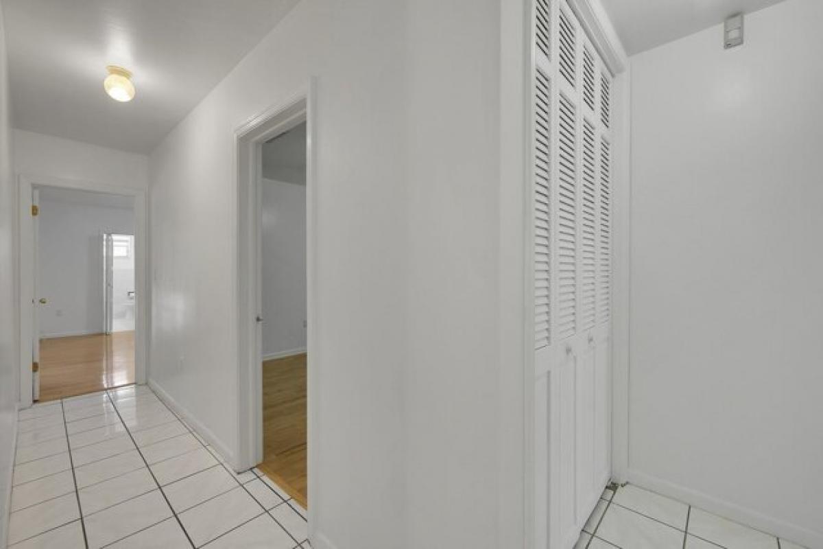 Picture of Home For Sale in Palmetto Bay, Florida, United States