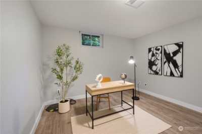 Home For Sale in Bellevue, Washington