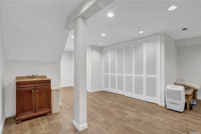 Home For Sale in Cedarhurst, New York