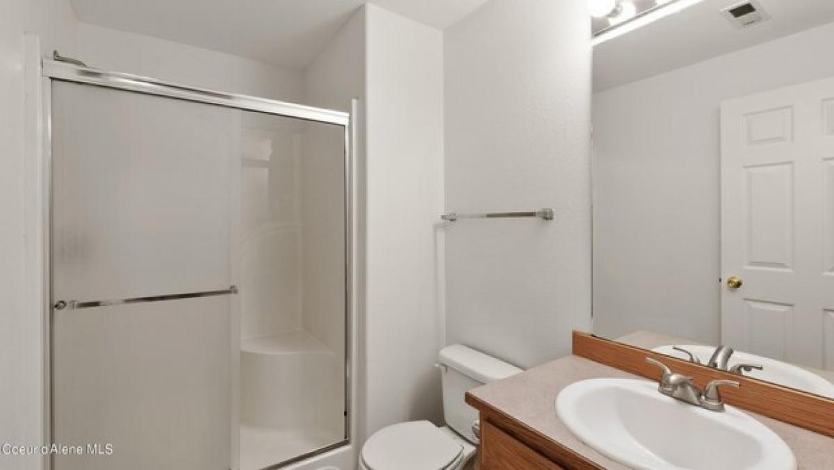 Picture of Home For Sale in Hayden, Idaho, United States