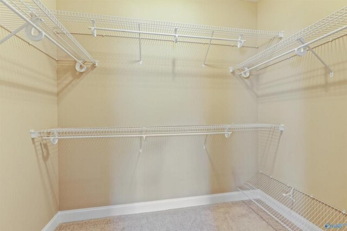 Picture of Home For Sale in Decatur, Alabama, United States