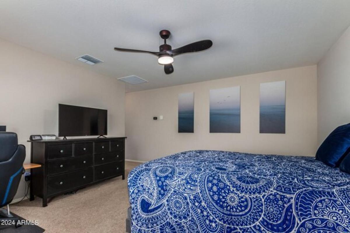 Picture of Home For Sale in Surprise, Arizona, United States