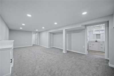 Home For Sale in Urbandale, Iowa