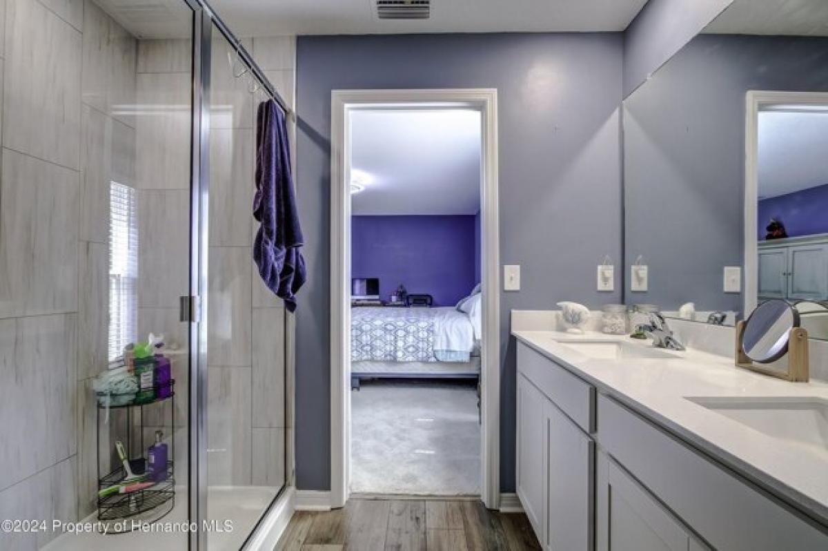 Picture of Home For Sale in Weeki Wachee, Florida, United States