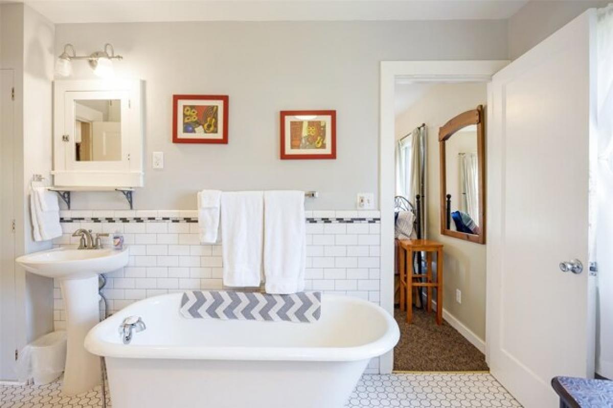 Picture of Home For Sale in Missoula, Montana, United States