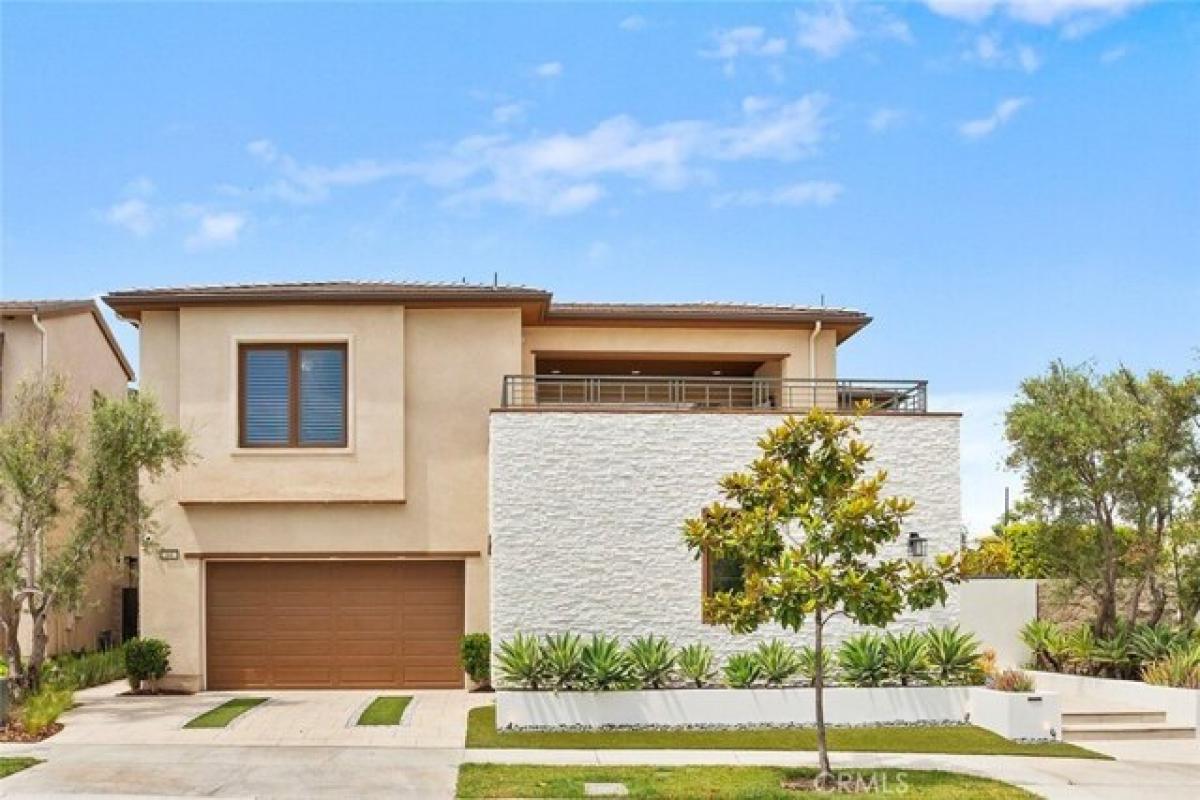 Picture of Home For Sale in Irvine, California, United States