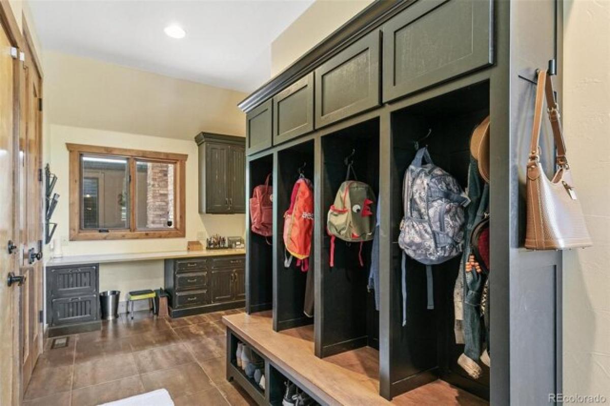 Picture of Home For Sale in Littleton, Colorado, United States