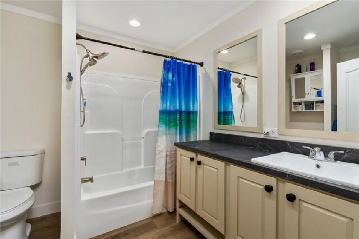 Picture of Home For Sale in Anderson, South Carolina, United States