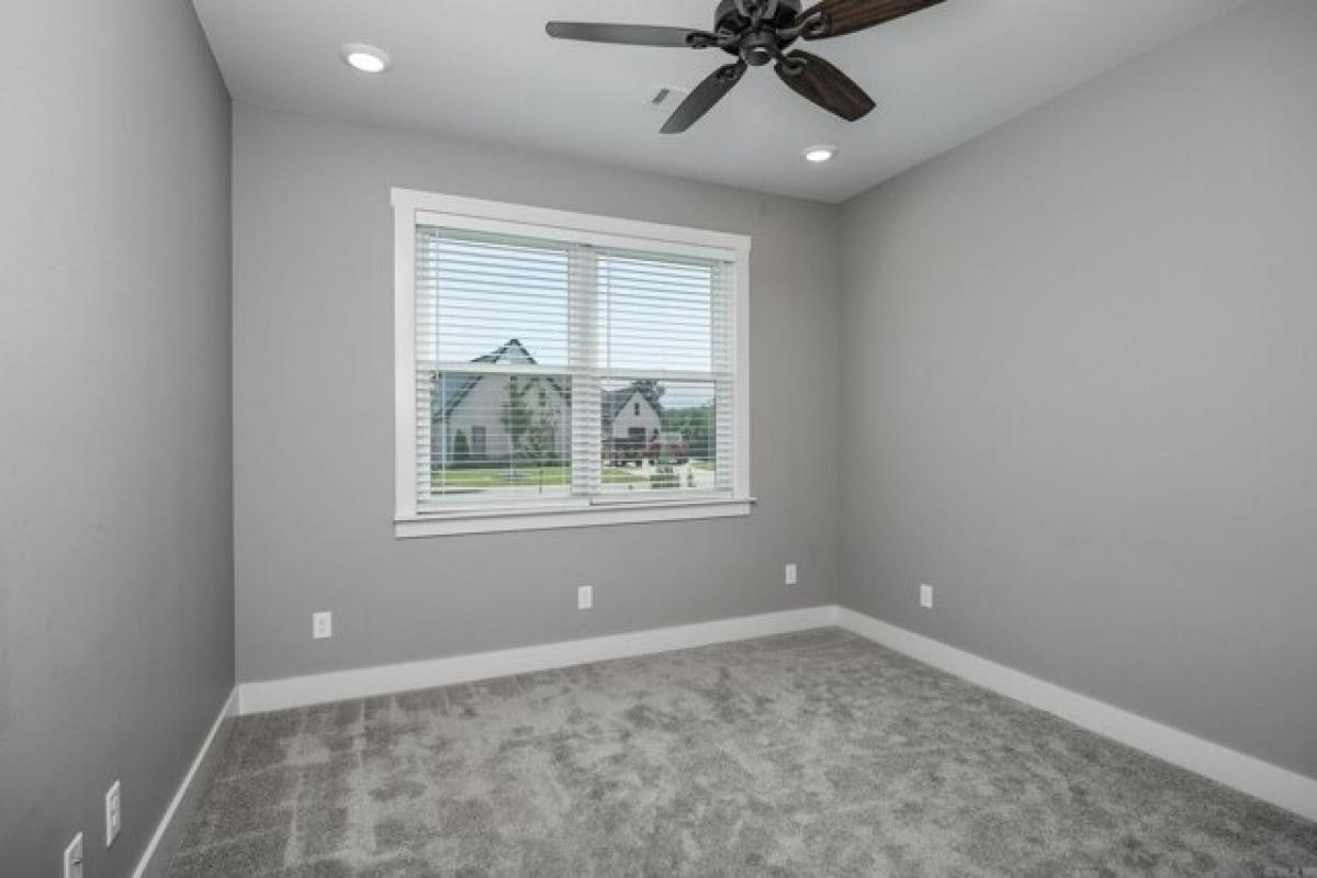 Picture of Home For Sale in Benton, Arkansas, United States