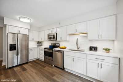 Home For Sale in Evanston, Illinois