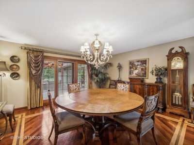 Home For Sale in Arlington Heights, Illinois