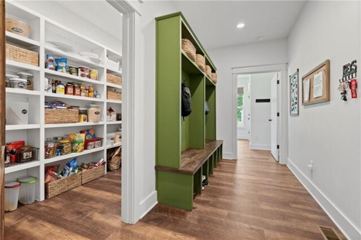 Picture of Home For Sale in Dawsonville, Georgia, United States