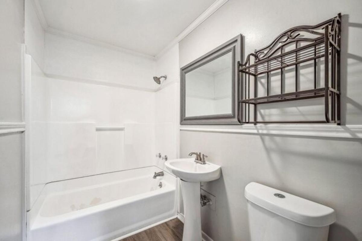 Picture of Home For Sale in Stephenville, Texas, United States